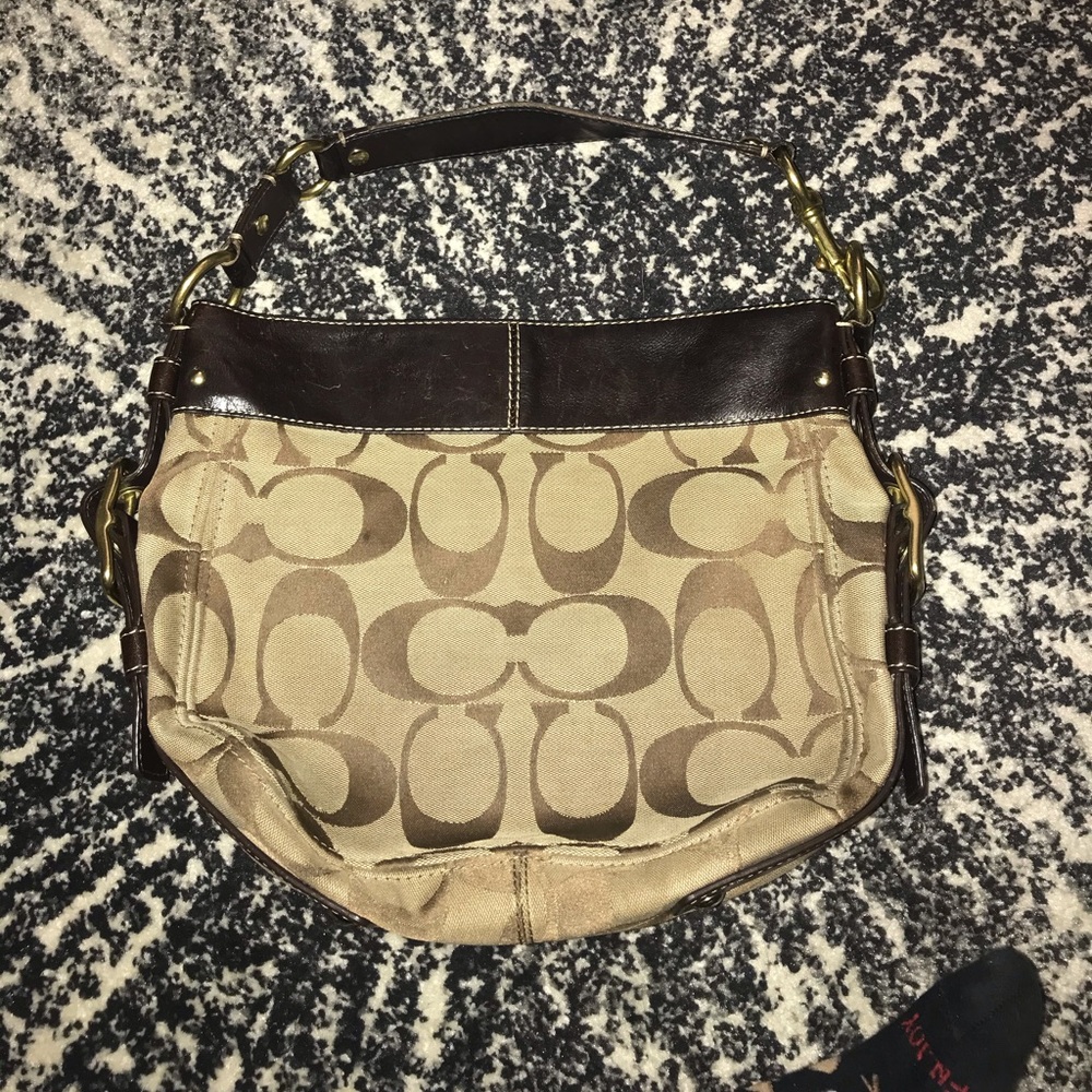 Coach bag with Wristlet - Picture 3 of 8